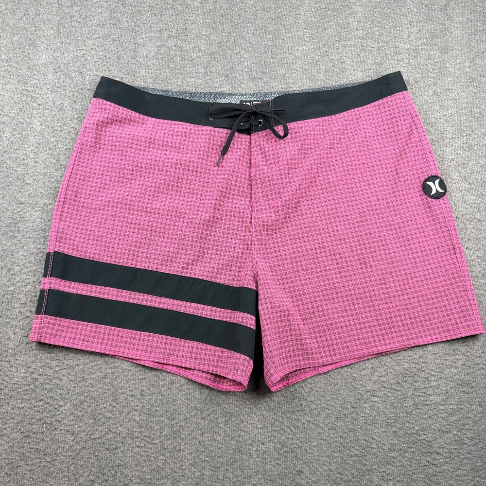 Hurley Phantom Board Shorts Men's 40 Pink Black Plaid Striped Swim Trunks AQ9990